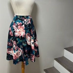 Pepper & Zoe XXL floral skirt